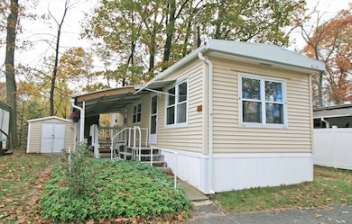 189 Springfield Rd unit 13, Westfield, MA 01085 - photo 2