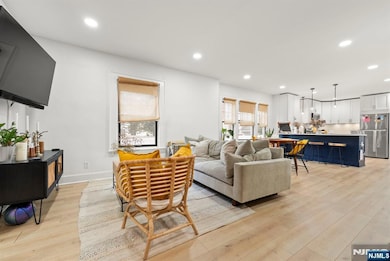 11 W Gouverneur Ave, Rutherford, NJ 07070 - photo 5