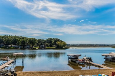 003-Exterior-2087523-large