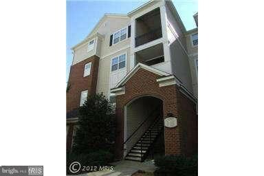12917 Centre Park Cir unit 117, Herndon, VA 20171 - photo 2