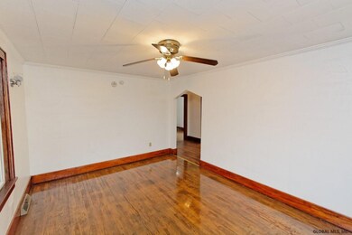 18 Halcyon St, Schenectady, NY 12302 - photo 4