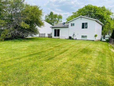 841 Upwoods Dr, Columbus, OH 43228 - photo 3