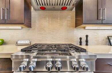 Commercial grade Kitchenaid appliances throughout