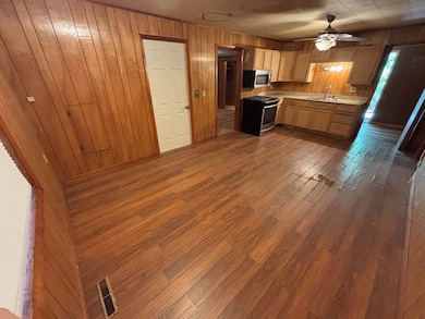 235 N Point Dr, Clendenin, WV 25045 - photo 2