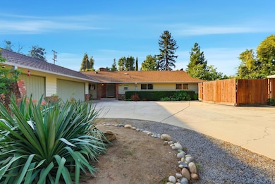 6385 E Lowe Ave, Fresno, CA 93727 - photo 2