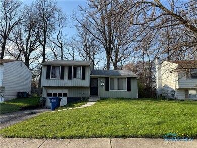 4248 Hunters Trail Dr, Toledo, OH 43607 - photo 2