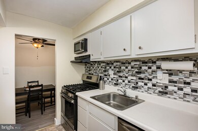 1809 Snow Meadow Ln unit 161, Baltimore, MD 21209 - photo 7