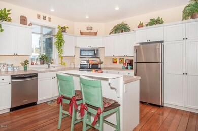 1723 SE 8th St, Lincoln City, OR 97367 - photo 6