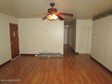 111-126412 Living Room
