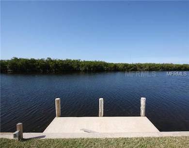 Waterfront/Dock/Pier