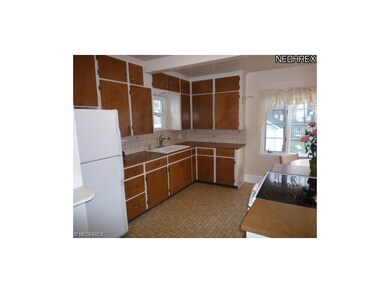 Very Spacious Kitchen. New Ceramic Sink and Faucet