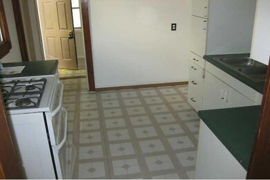 1114 Johnson St, Des Moines, IA 50315 - photo 4