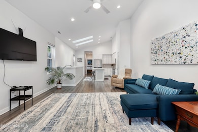 617 Sumter Ave unit 1, Carolina Beach, NC 28428 - photo 3