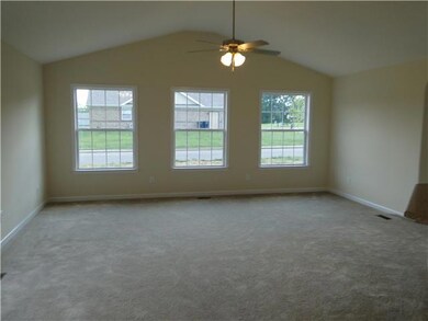 1806 Lakin Ln, Columbia, TN 38401 - photo 6