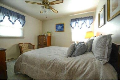 258 S Golfwood Ave, Penns Grove, NJ 08069 - photo 5