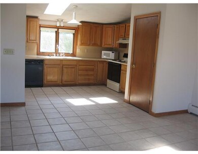 22 Algonquin Rd, Narragansett, RI 02882 - photo 3