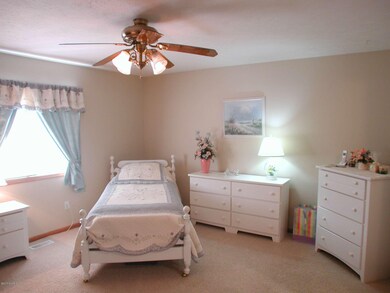 2154 Creekside Dr SW unit 67, Byron Center, MI 49315 - photo 3