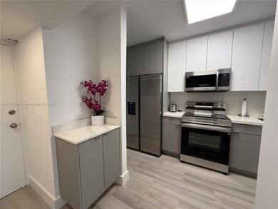 The Decoplage unit 1218, Miami Beach, FL 33139 - photo 6