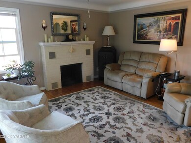 213 N 26th Ave, Yakima, WA 98902 - photo 4