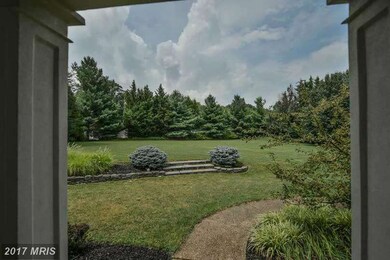 2804 Crossfields Way, Herndon, VA 20171 - photo 4