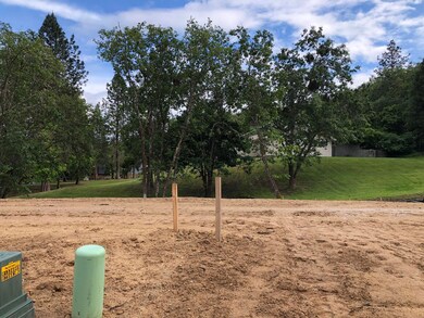 1786 Daffodil Ln, Grants Pass, OR 97526 - photo 4