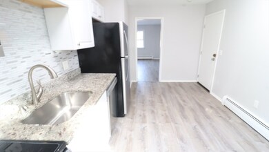 139 Litchfield Pines Dr unit D, Leominster, MA 01453 - photo 4