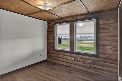 1760 W K-31 Hwy, Osage City, KS 66523 - photo 7