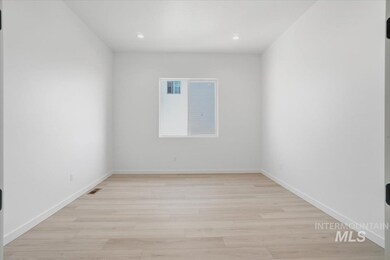 1341 White Cliffs St, Middleton, ID 83644 - photo 5