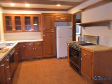 4127 Elmhurst Rd, Toledo, OH 43613 - photo 5