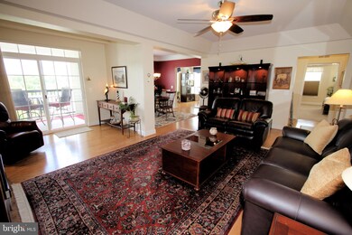 8606 Wintergreen Ct unit 407, Odenton, MD 21113 - photo 5