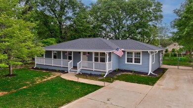 120 Swain Ave, Boiling Springs, SC 29316 - photo 6