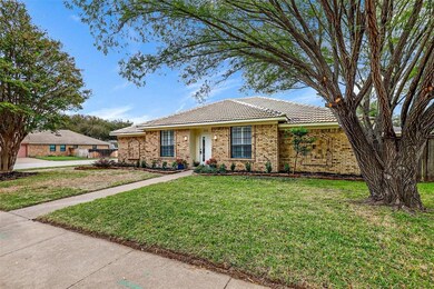 212 Stanford Dr, Bedford, TX 76021 - photo 4