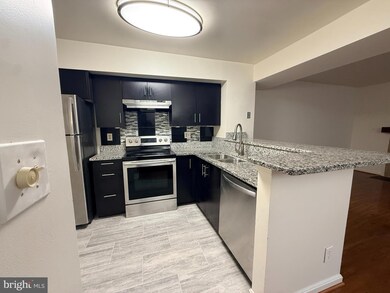 6004D Curtier Dr unit D, Alexandria, VA 22310 - photo 4