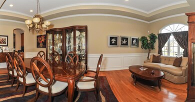 008_Dining Room Panorama