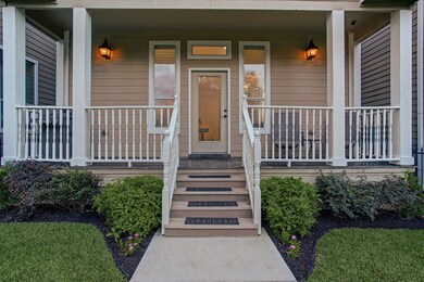 823 Garden Rose Ln, Houston, TX 77018 - photo 2