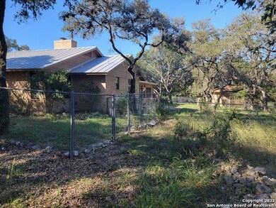 12250 Parrigin Rd, Helotes, TX 78023 - photo 3