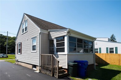 38 Armington Ave, Riverside, RI 02915 - photo 2
