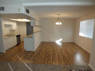 Kitchen dining