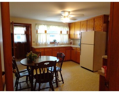 14 Ayrshire Rd, Worcester, MA 01604 - photo 4