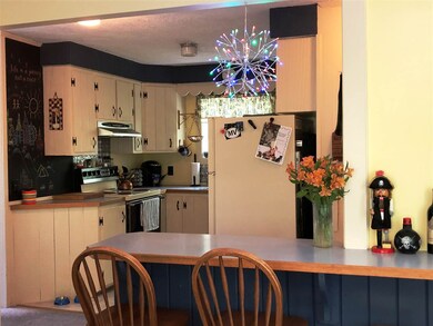 114 Davidson Ridge Rd, Bethlehem, NH 03574 - photo 3