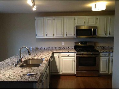 Kitchen. GRANITE COUNTERTOP
