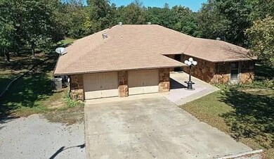 29904 Lake Dr, McLoud, OK 74851 - photo 3