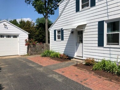 160 Derryfield Ave, Springfield, MA 01118 - photo 2