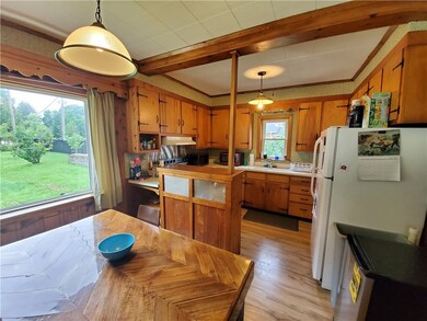 128 Meadville St, Edinboro, PA 16412 - photo 4