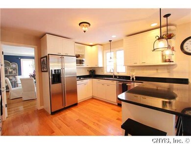 Kitchen. All natural surfaces will please the gour