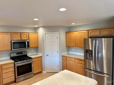 1214 S Ada St, Nampa, ID 83686 - photo 4