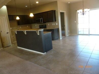 3008 W Mobile St, Broken Arrow, OK 74011 - photo 5