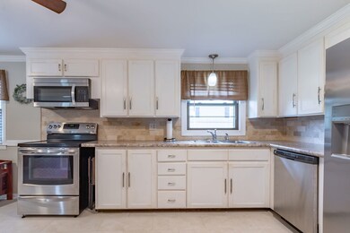 156 Ledge St, Nashua, NH 03060 - photo 7