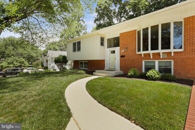 2527 Swift Run St, Vienna, VA 22180 - photo 4