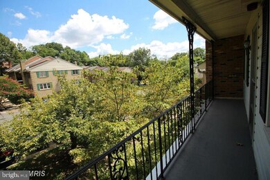 6409 Seven Oaks Dr, Falls Church, VA 22042 - photo 4